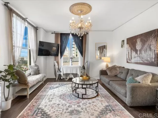 MLS: NDP2504951 Condo For Sale