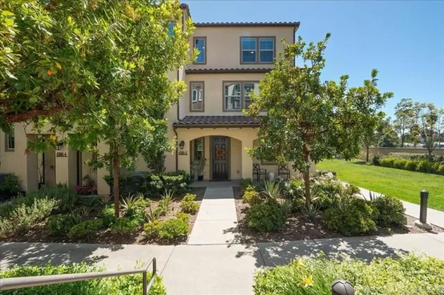 MLS: NDP2505015 Condo For Sale