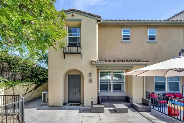 MLS: NDP2505031 Condo For Sale