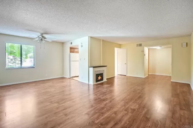 MLS: NDP2505106 Condo For Sale