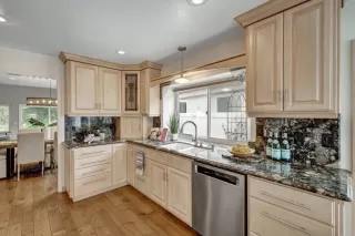 Photo #6: NDP2505180 Listing