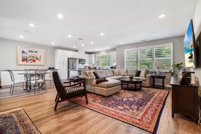 MLS: NDP2505196 Condo For Sale