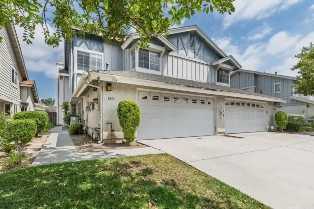 MLS: NDP2505275 Condo For Sale