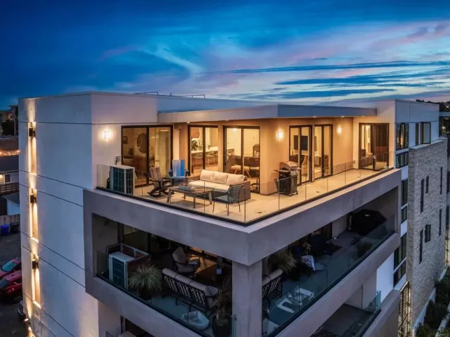 MLS: NDP2505397 Condo For Sale