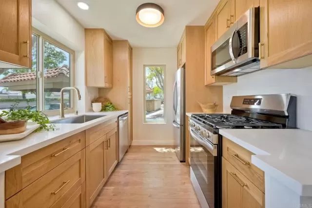 MLS: NDP2505475 Condo For Sale