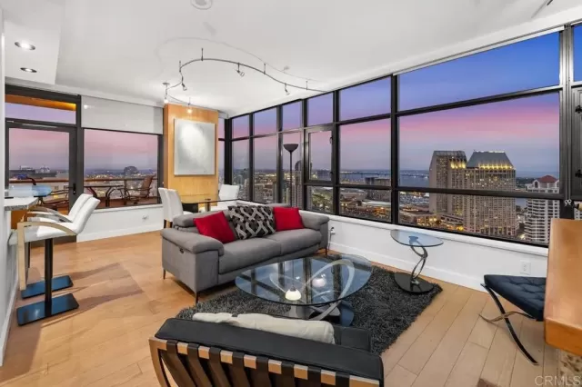 MLS: NDP2505668 Condo For Sale