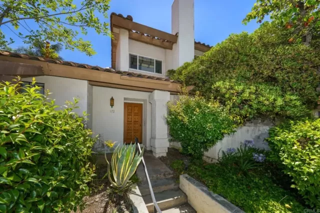 MLS: NDP2506526 Condo For Sale