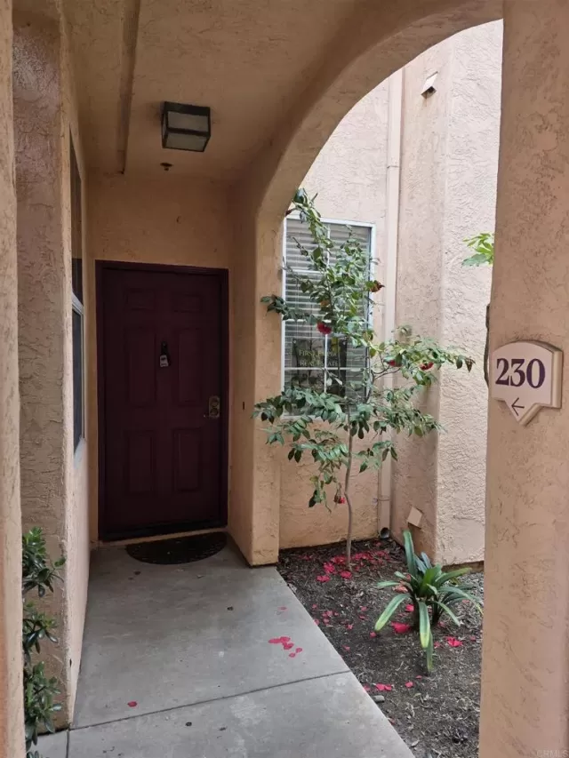 MLS: NDP2506555 Condo For Sale