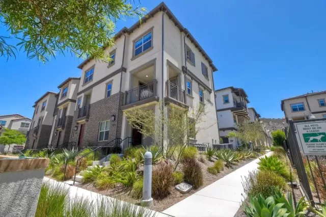 MLS: NDP2506664 Condo For Sale