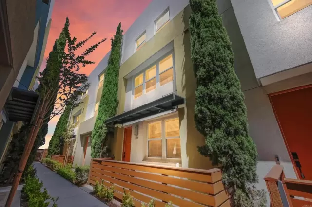 MLS: NDP2506997 Condo For Sale