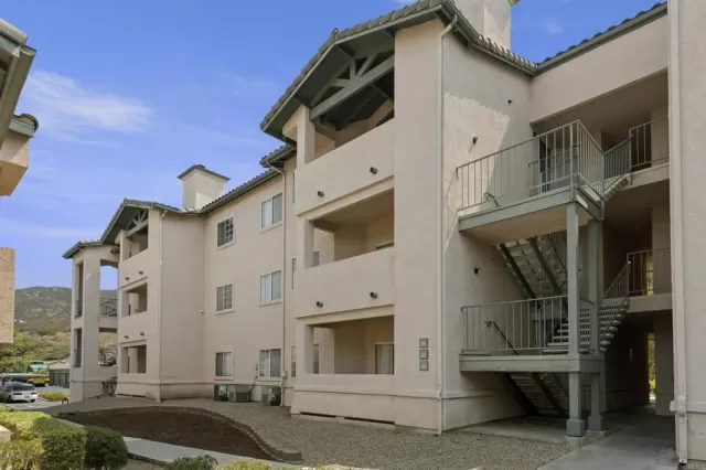 MLS: NDP2507137 Condo For Sale