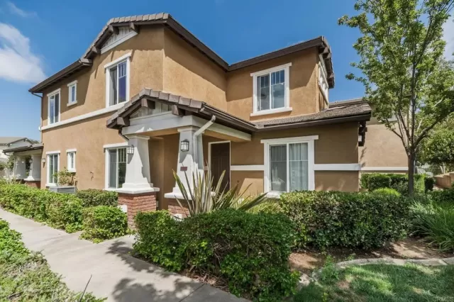 MLS: NDP2507266 Condo For Sale