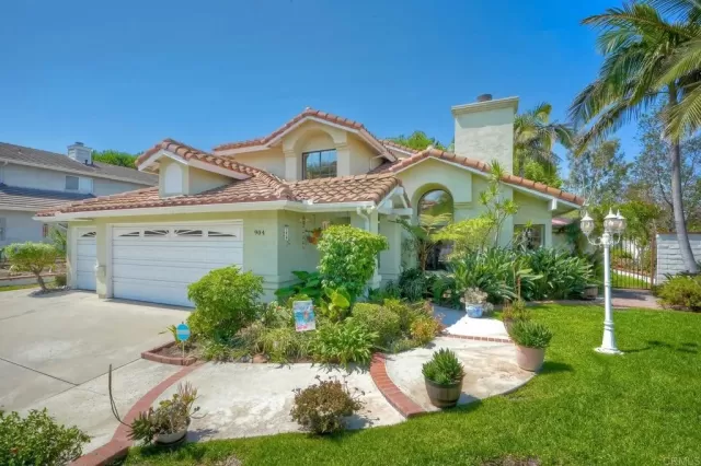 MLS: NDP2507467 Condo For Sale