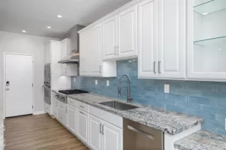 Photo #5: NDP2507569 Listing