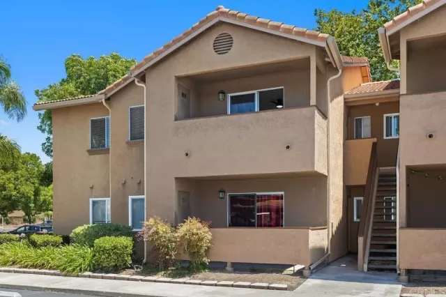 MLS: NDP2507584 Condo For Sale