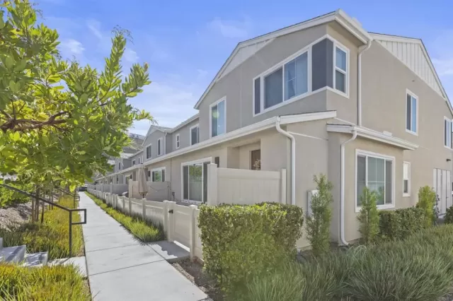 MLS: NDP2507586 Condo For Sale