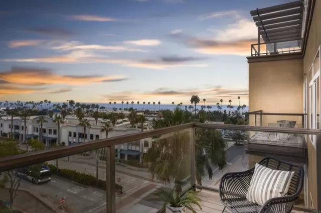 MLS: NDP2507601 Condo For Sale