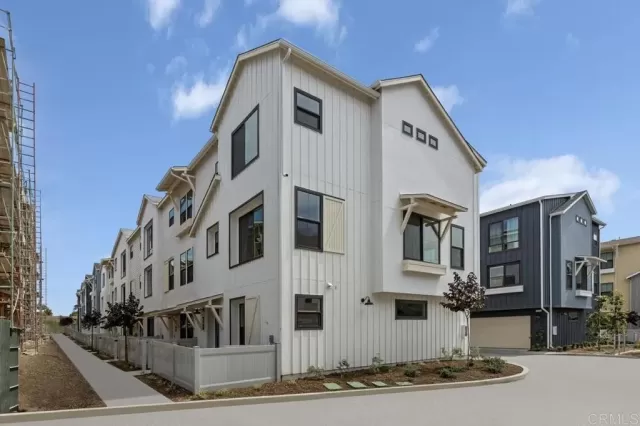 MLS: NDP2507737 Condo For Sale