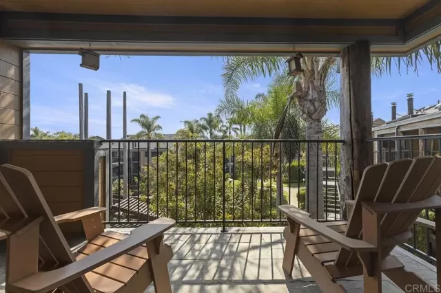 MLS: NDP2507795 Condo For Sale