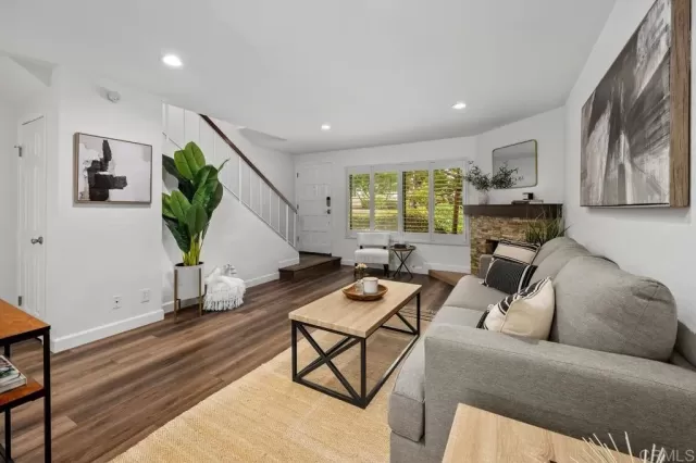 MLS: NDP2508021 Condo For Sale