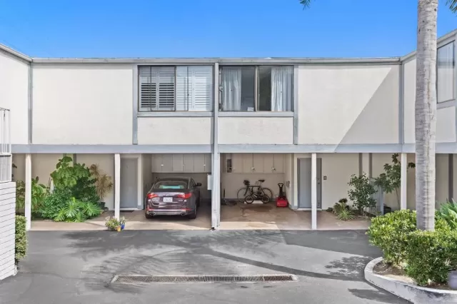 MLS: NDP2508167 Condo For Sale