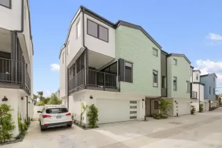 Photo #1: NDP2508506 Listing 