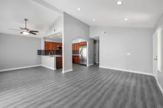 Photo #5: NDP2508573 Listing