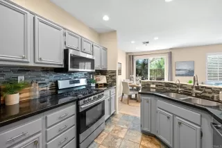 Photo #4: NDP2508653 Listing