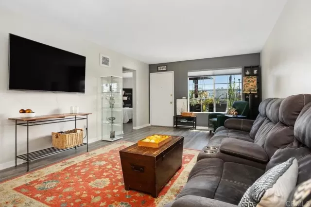 MLS: NDP2508708 Condo For Sale