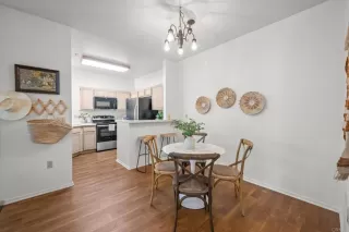 Photo #4: NDP2508749 Listing