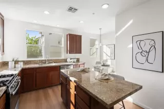 Photo #5: NDP2508785 Listing