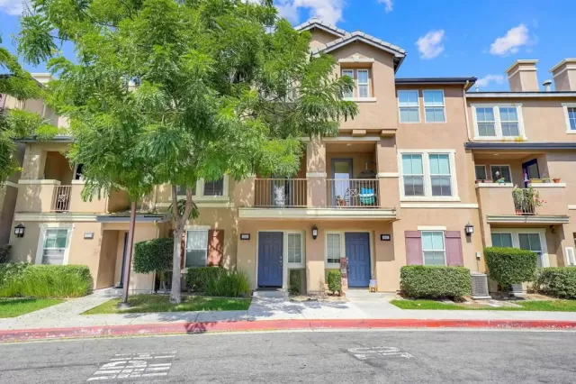 MLS: NDP2508887 Condo For Sale