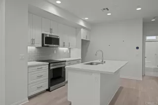 Photo #2: NDP2509025 Listing