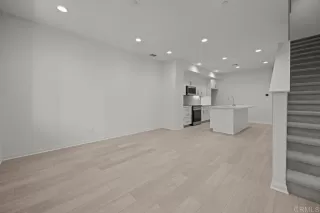 Photo #4: NDP2509025 Listing