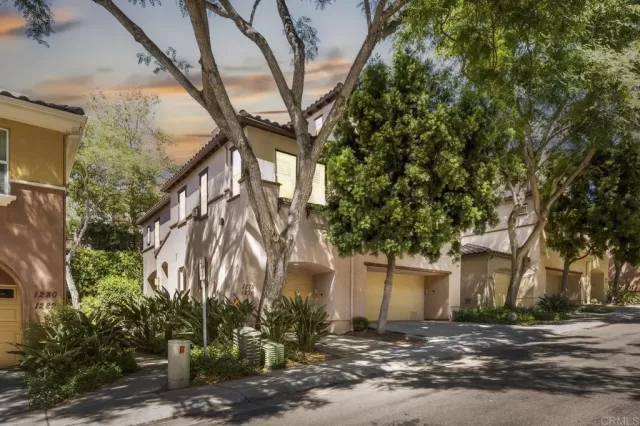 MLS: NDP2509057 Condo For Sale