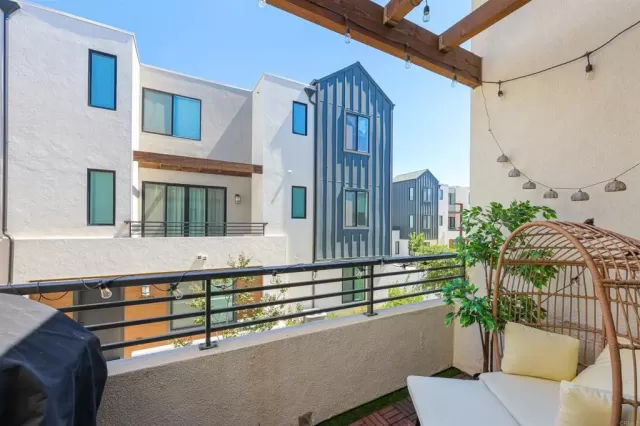 MLS: NDP2509140 Condo For Sale