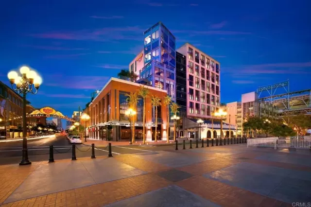 MLS: NDP2509334 Condo For Sale