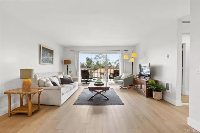 MLS: NDP2509348 Condo For Sale