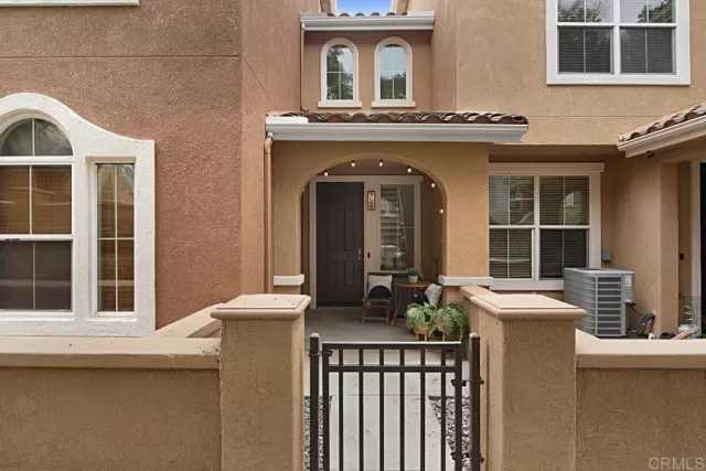 MLS: NDP2509481 Condo For Sale