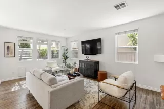 Photo #4: NDP2509521 Listing