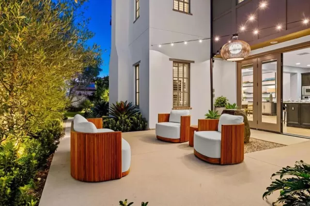 MLS: NDP2509531 Condo For Sale