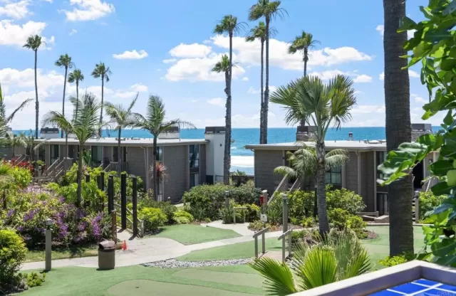 MLS: NDP2509584 Condo For Sale