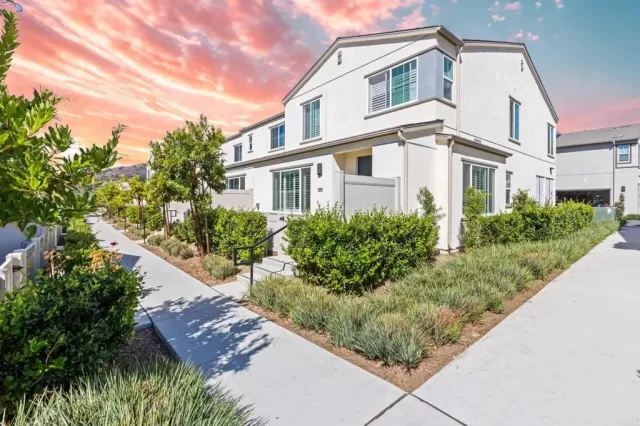 MLS: NDP2509691 Condo For Sale