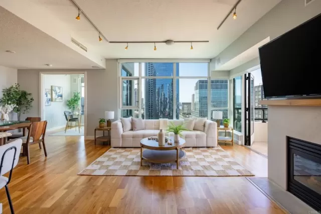 MLS: NDP2509746 Condo For Sale