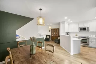 Photo #2: NDP2509762 Listing