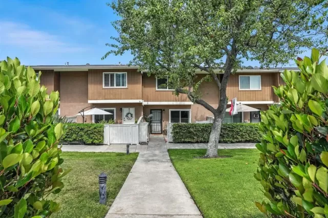 MLS: NDP2509789 Condo For Sale