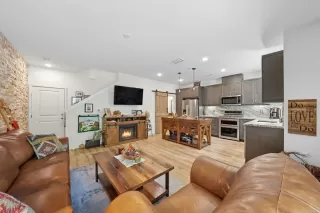 Photo #6: NDP2509938 Listing