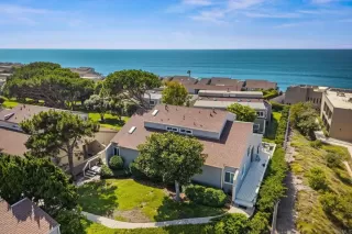 Browse active condo listings in SEABLUFFE