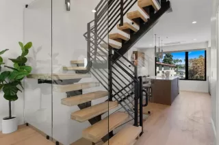 Photo #4: NDP2510140 Listing