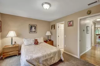 Photo #5: NDP2510171 Listing